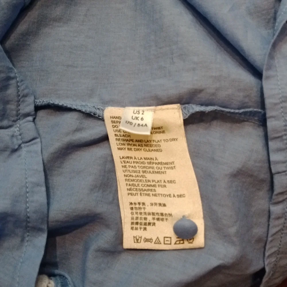 ANTHROPOLOGIE So Cute Lace Trim Blue Ruffle Flutter Sleeved With Lace Top Sz 2 - Picture 10 of 10